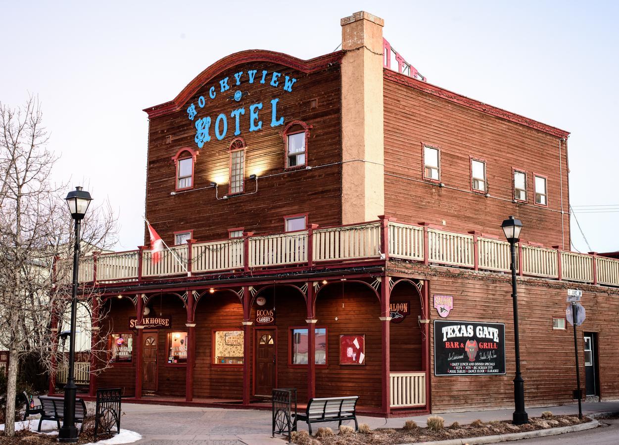 The Cochrane Rockyview Hotel エクステリア 写真