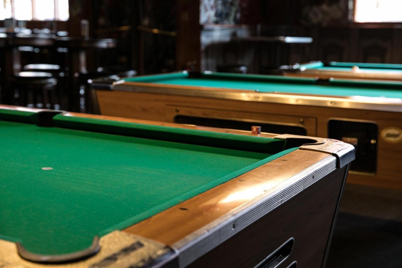 The Cochrane Rockyview Hotel エクステリア 写真